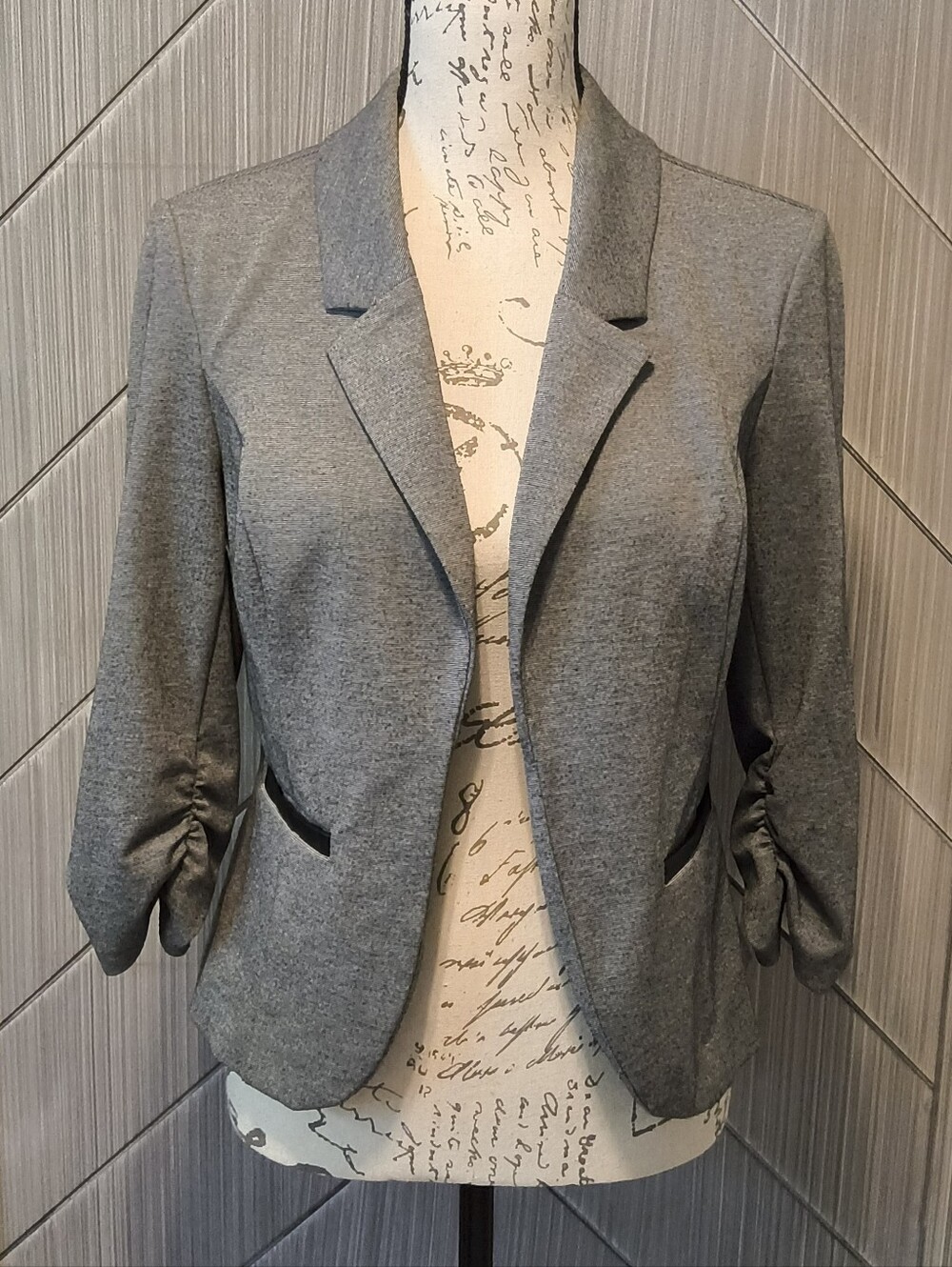Candie's Sz L Gray Ruched Sleeve Blazer Black Trim Pocket Career Workwear Chic